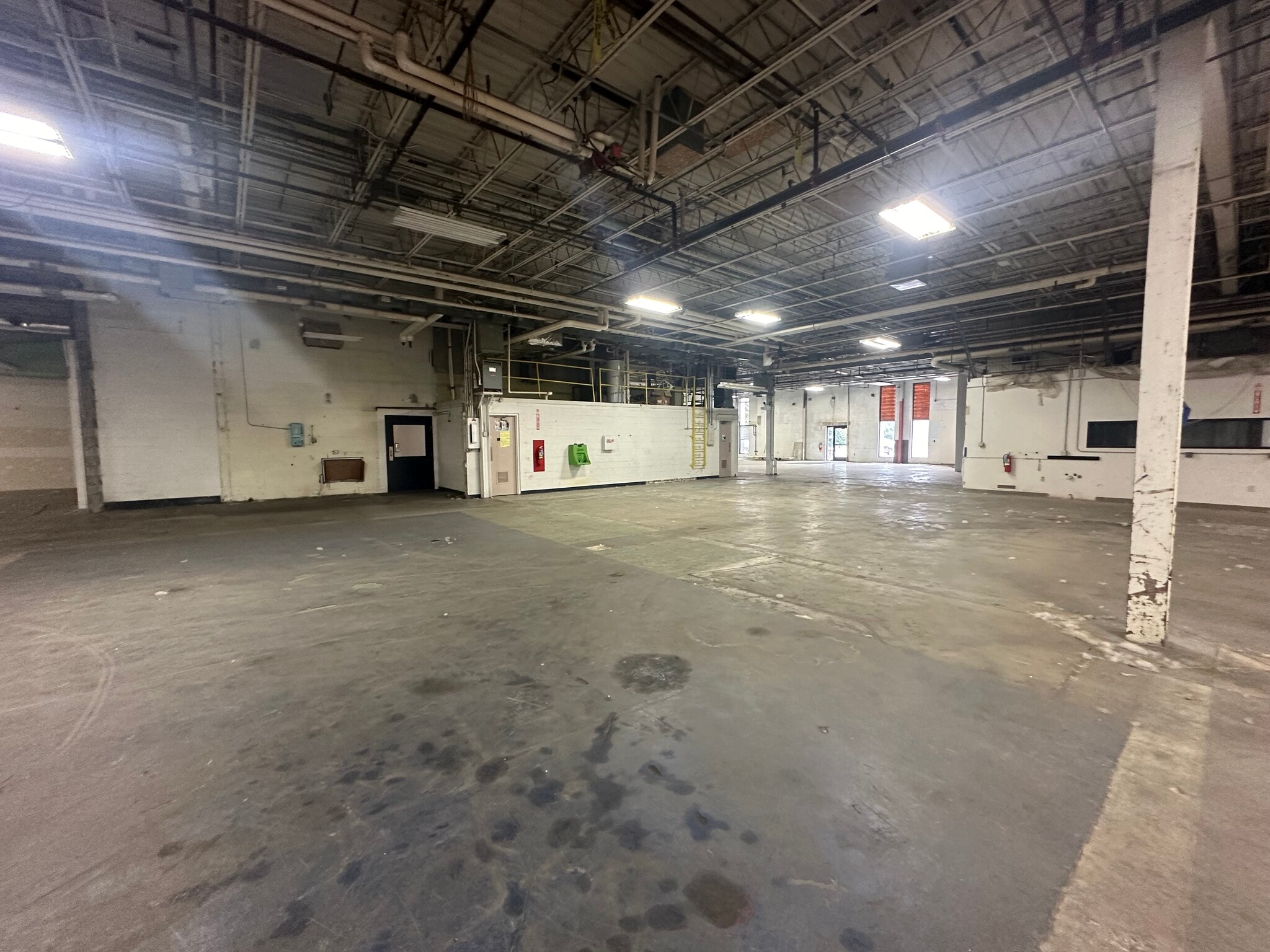 414 E 40th St, Holland, MI for lease Building Photo- Image 1 of 5