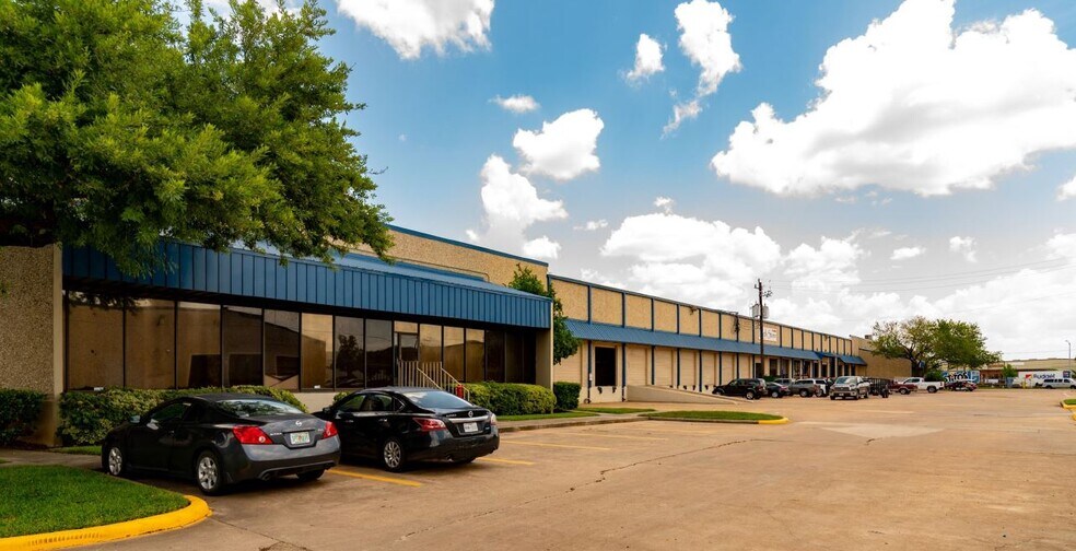 8758 Clay Rd, Houston, TX 77080 Bldg B