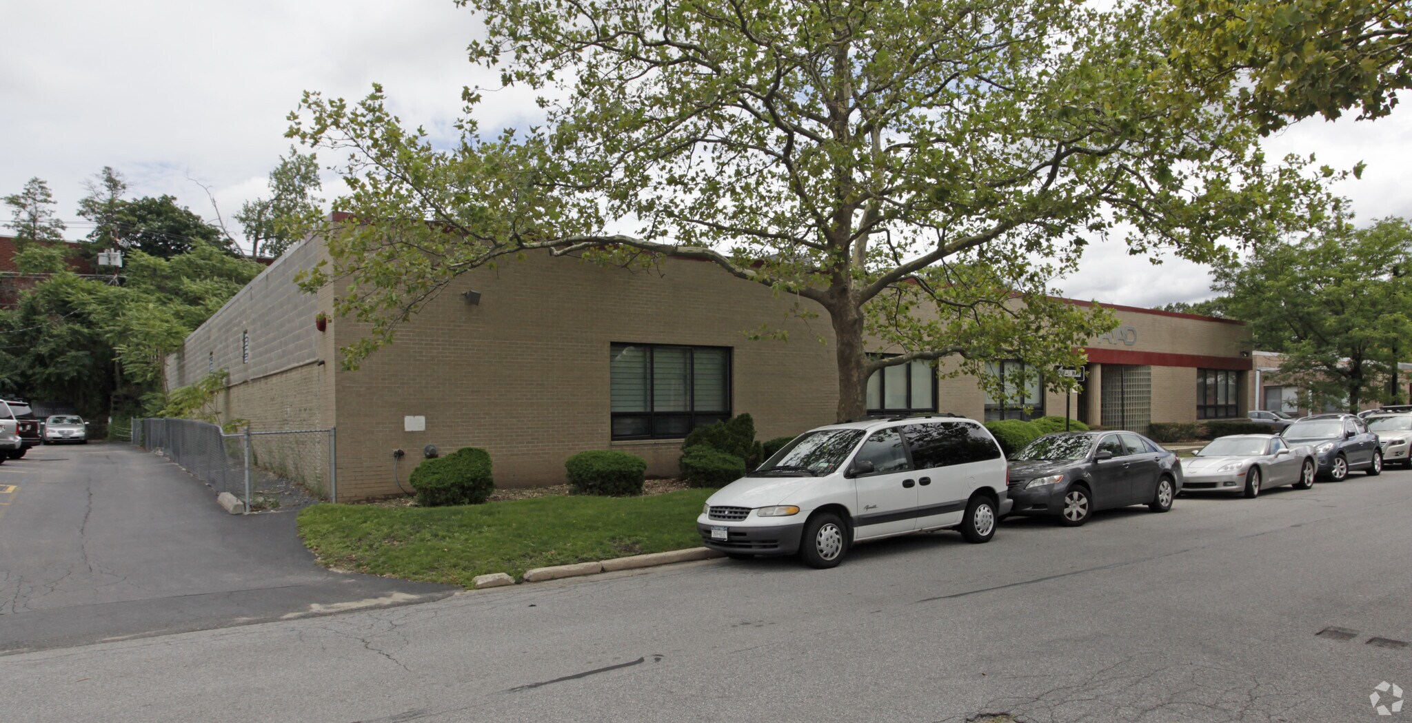 1600 Shames Dr, Westbury, NY 11590 Industrial for Lease