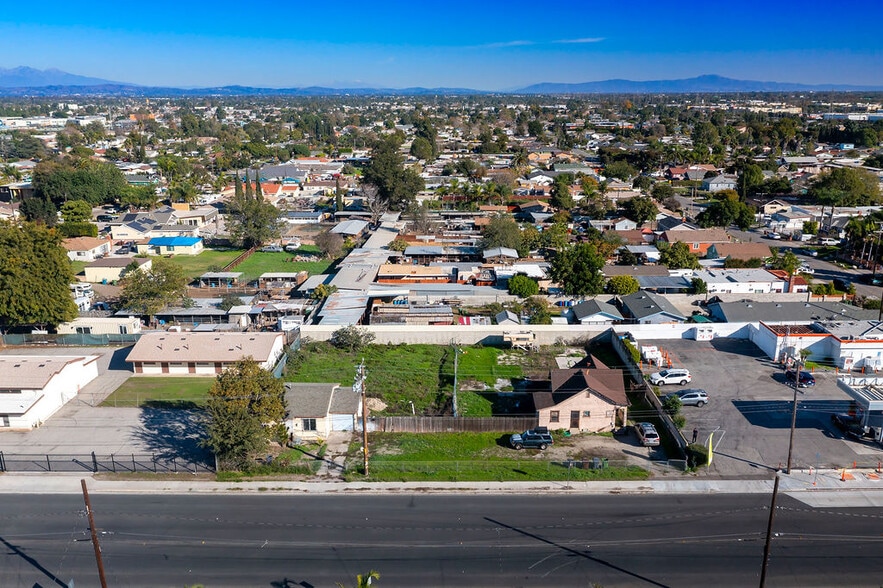 1230 S Wilmington Ave, Compton, CA for sale - Building Photo - Image 3 of 55