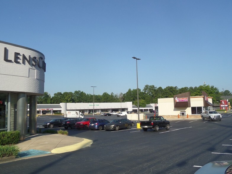 4015 Holcomb Bridge Rd, Peachtree Corners, GA for lease - Primary Photo - Image 2 of 9