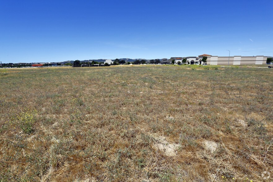 Wisteria Ln, Paso Robles, CA for sale - Primary Photo - Image 1 of 1