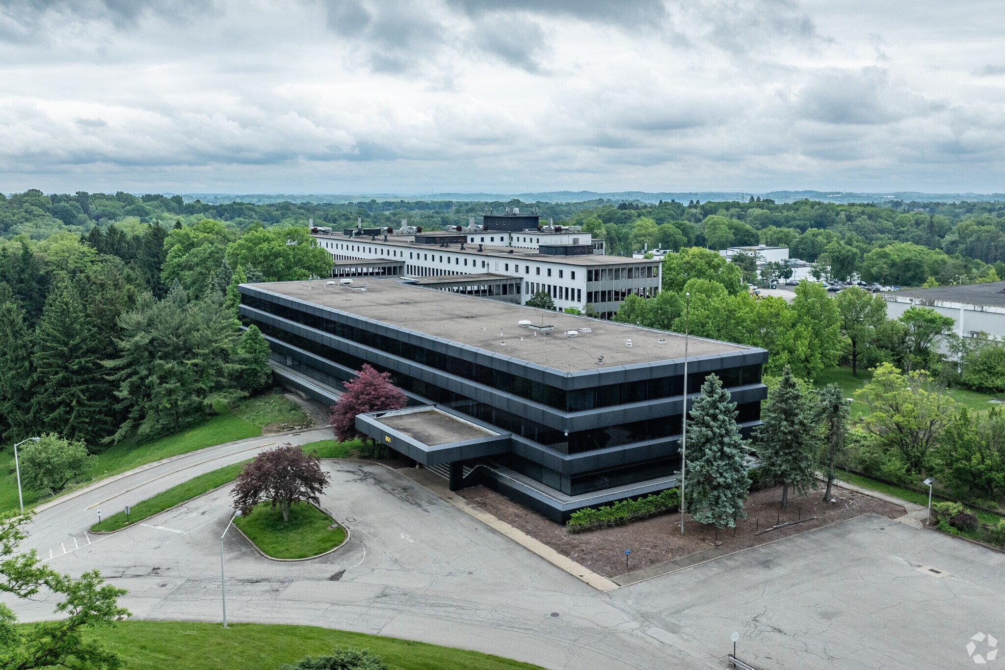 Office in Pittsburgh, PA for sale Primary Photo- Image 1 of 1