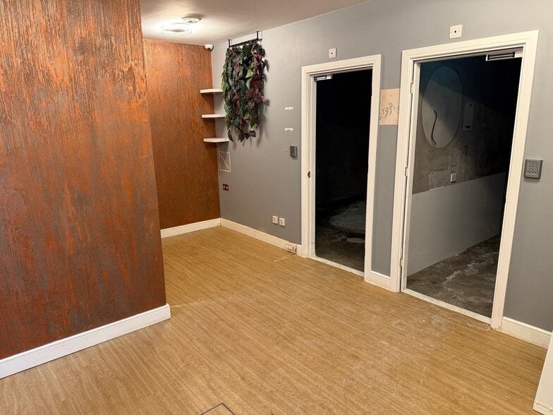 12A The Highway, Beaconsfield for lease - Building Photo - Image 3 of 5