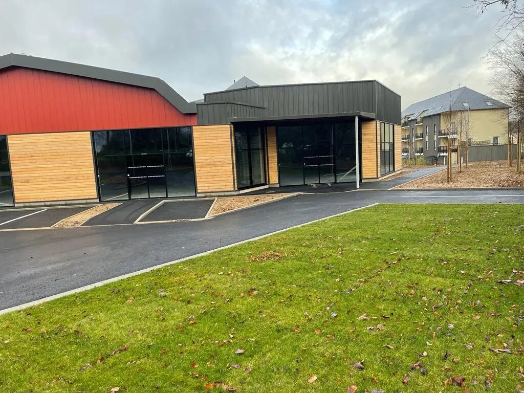 Industrial in Honfleur for lease Building Photo- Image 1 of 7