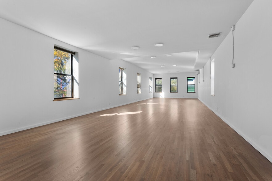 317-319 3rd Ave, Brooklyn, NY for lease - Building Photo - Image 1 of 11