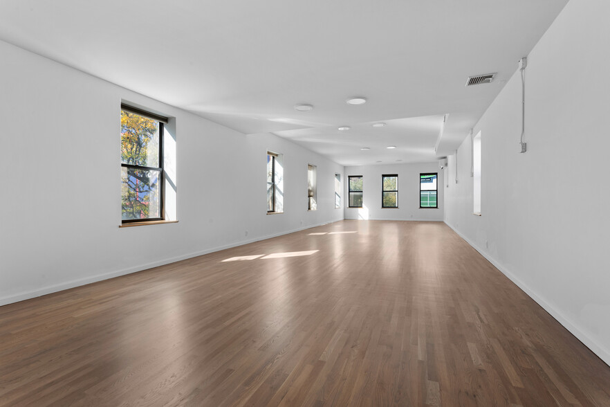 317-319 3rd Ave, Brooklyn, NY for lease - Building Photo - Image 3 of 11