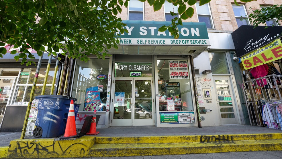 318 Knickerbocker Ave, Brooklyn, NY for sale - Building Photo - Image 3 of 9