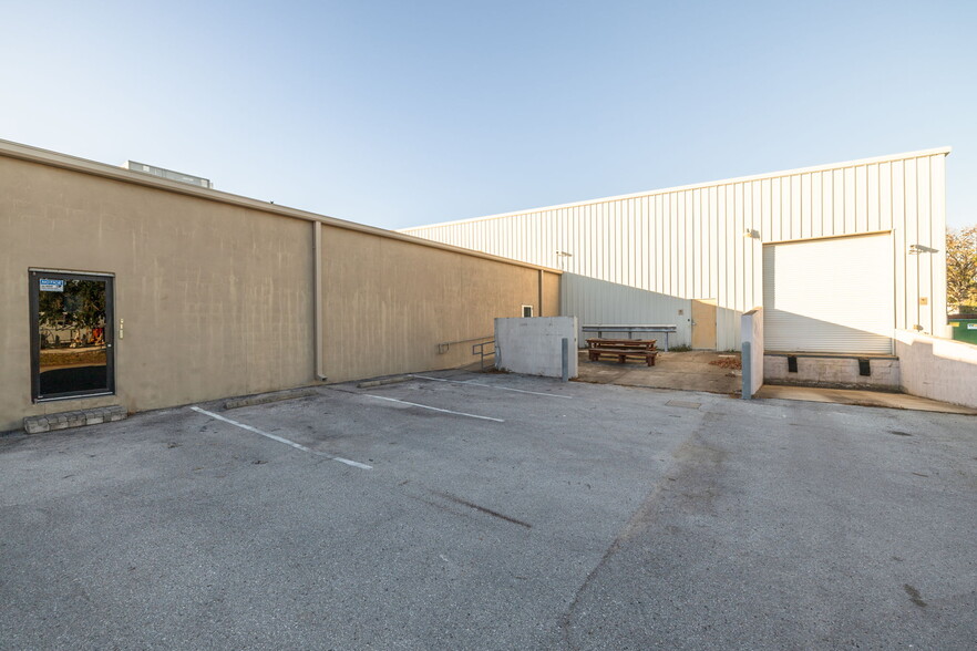 4499 126th Ave N, Clearwater, FL for lease - Building Photo - Image 2 of 22