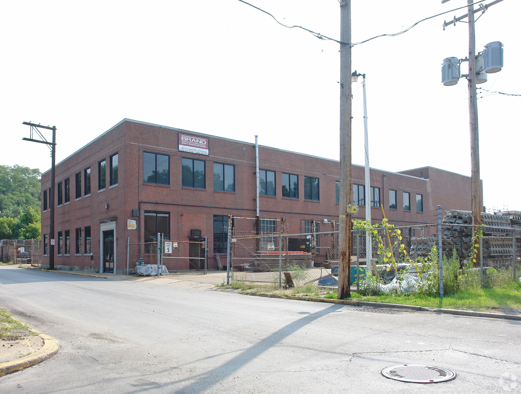 501 Robb St, Mckees Rocks, PA for sale Primary Photo- Image 1 of 27