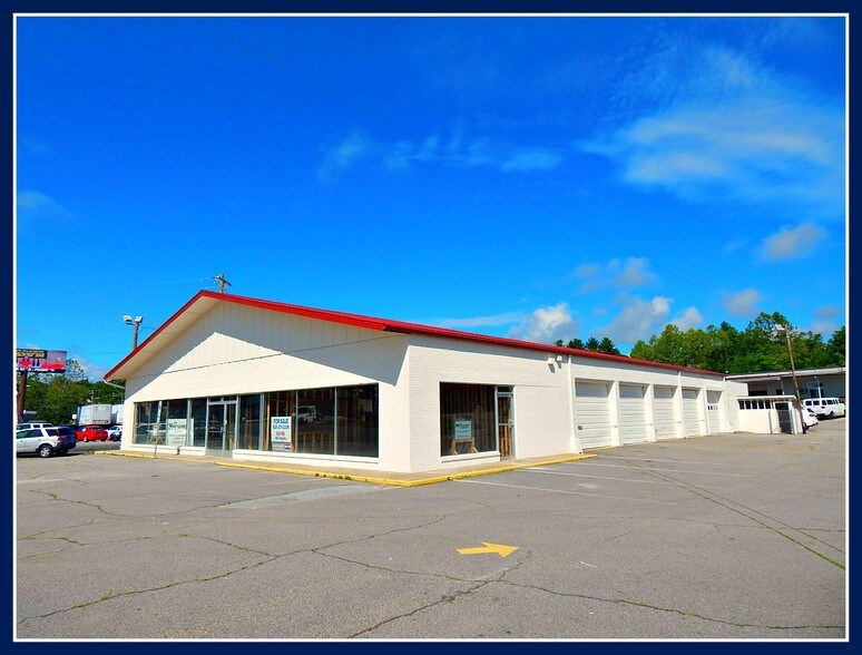 454 E Main St, Franklin, NC for sale - Primary Photo - Image 1 of 1