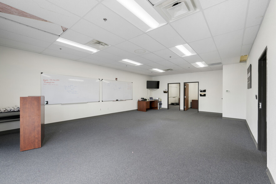 4855 Joule St, Reno, NV for lease - Building Photo - Image 2 of 11