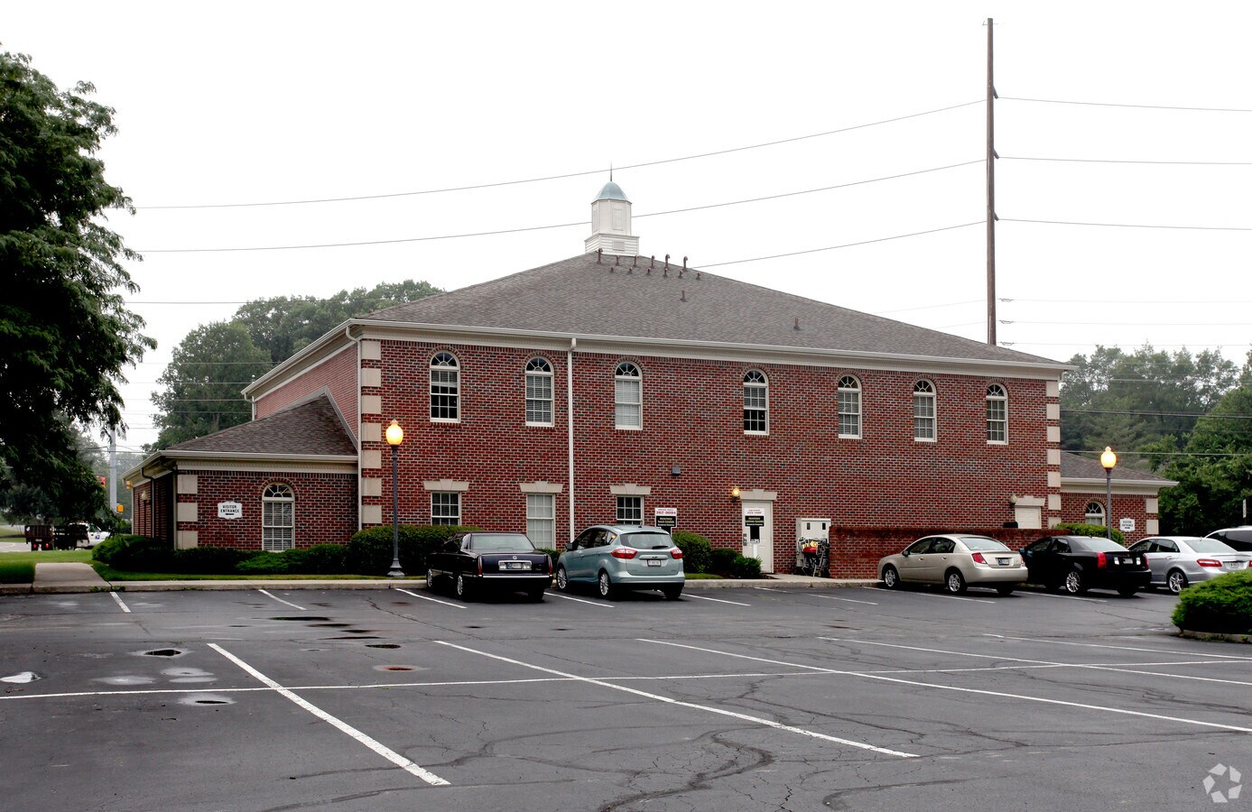 9111 Allisonville Rd, Indianapolis, IN 46250 Office for Lease
