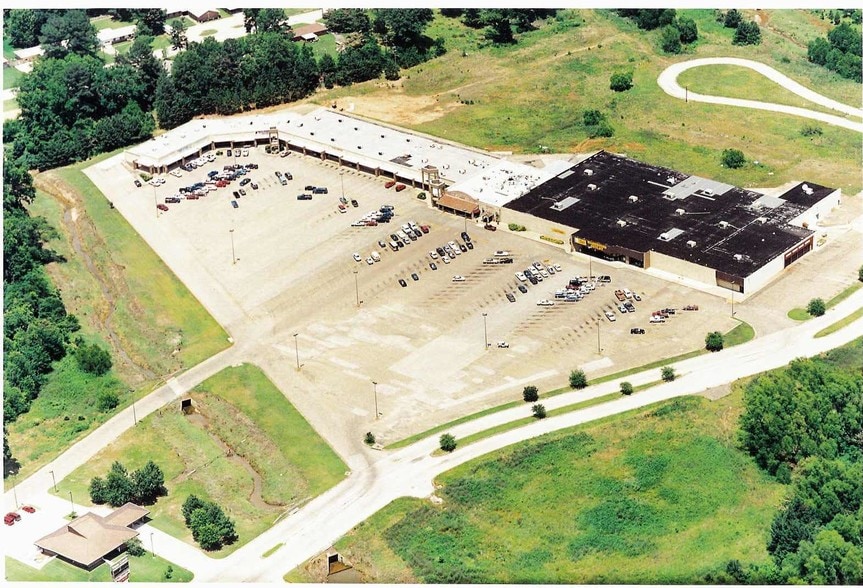 110 Triple Creek Dr, Longview, TX for lease - Aerial - Image 2 of 2