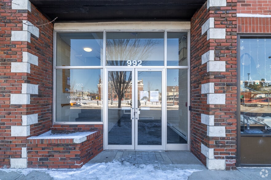 990-992 Great Plain Ave, Needham, MA for lease - Building Photo - Image 2 of 6