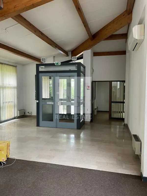 Office in Valence for sale Building Photo- Image 1 of 11
