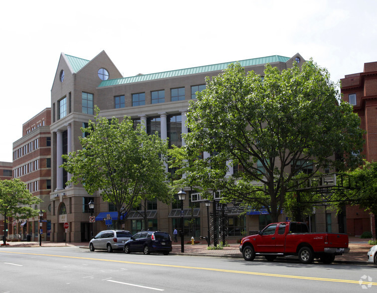 1650 King St, Alexandria, VA for lease - Building Photo - Image 3 of 9