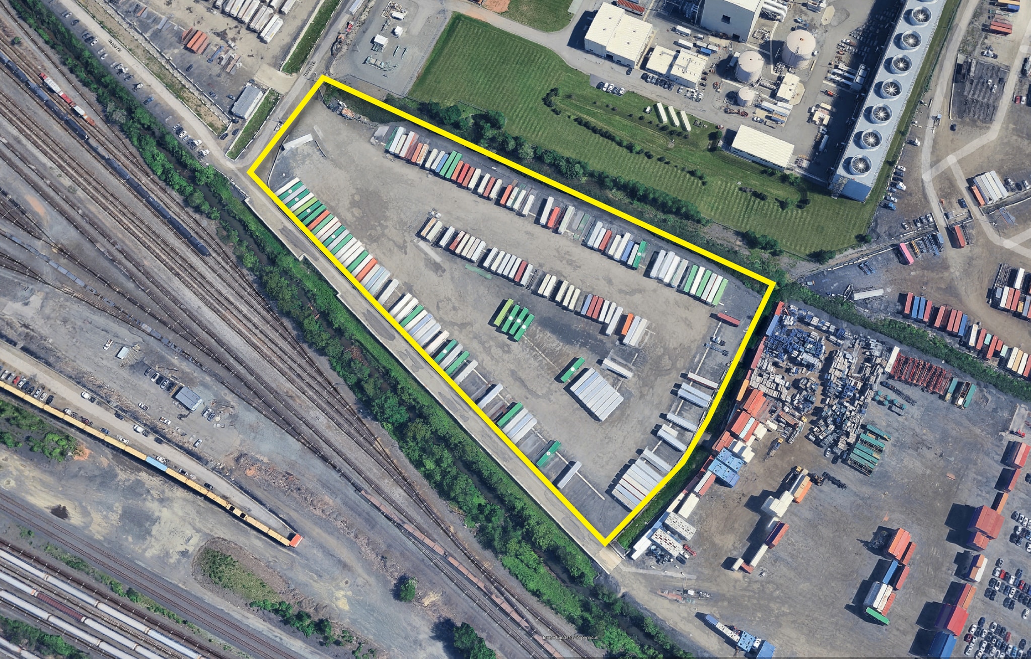 921 Delancy St, Newark, NJ for lease Building Photo- Image 1 of 17