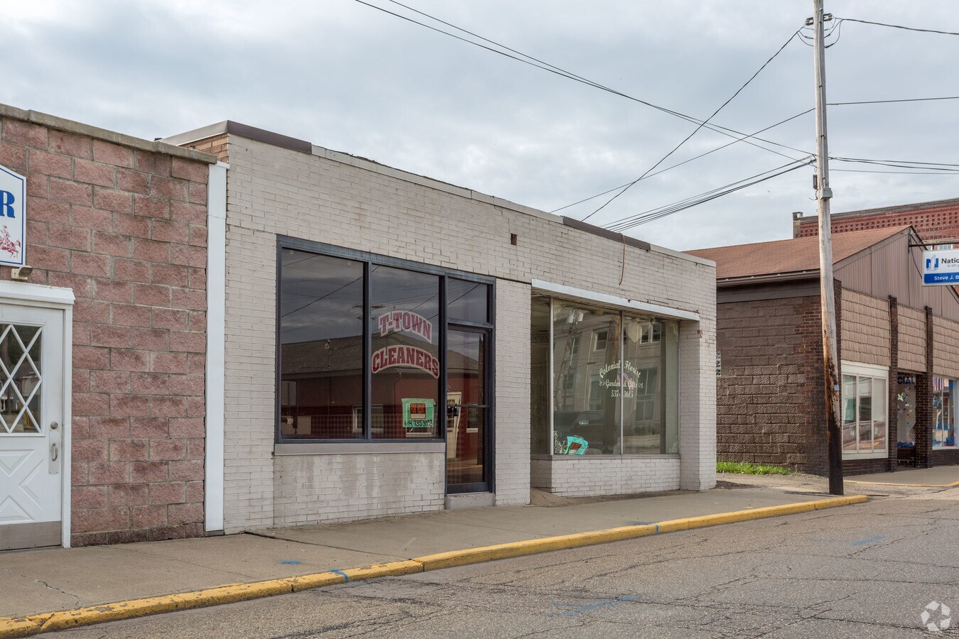 112 N 4th St, Toronto, OH 43964