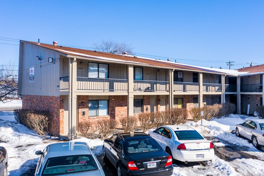 2340-2370 Eastgate Rd, Toledo, OH for sale - Primary Photo - Image 1 of 1