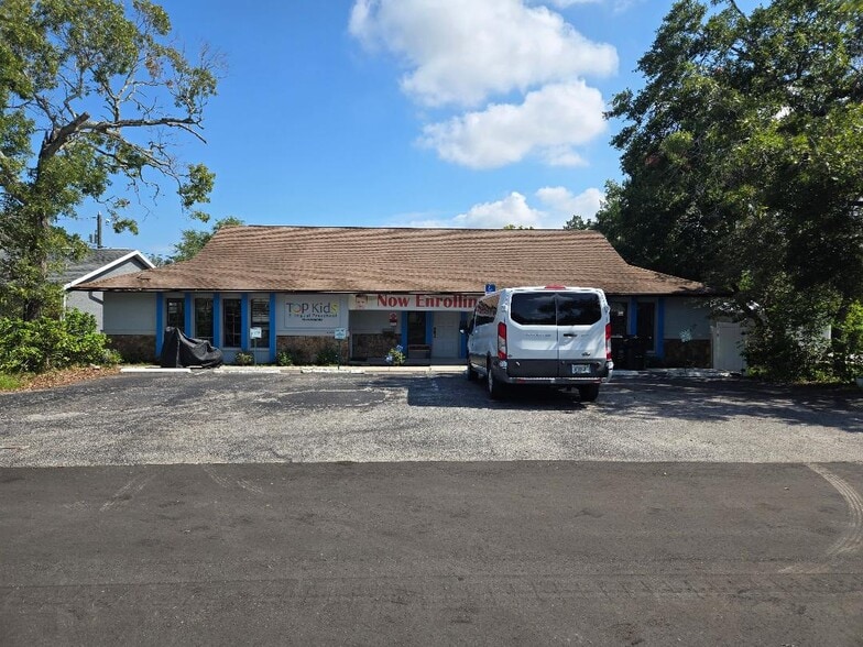 6115 Central Ave, New Port Richey, FL for sale - Primary Photo - Image 1 of 3