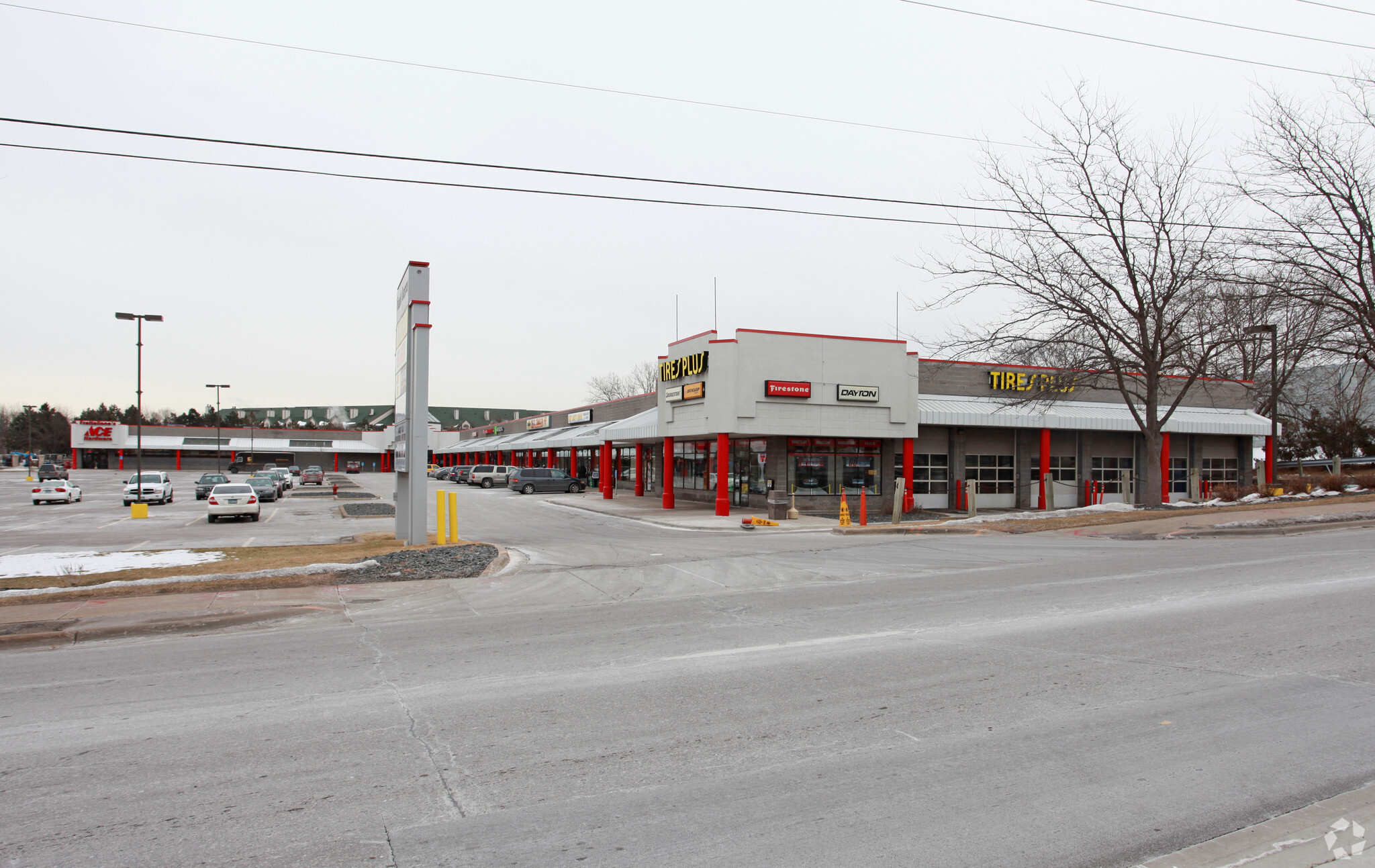 3520-3566 N Winnetka Ave, New Hope, MN for lease Primary Photo- Image 1 of 4