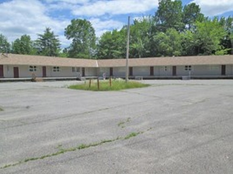 411 Main St, East Millinocket, ME for sale - Primary Photo - Image 1 of 1