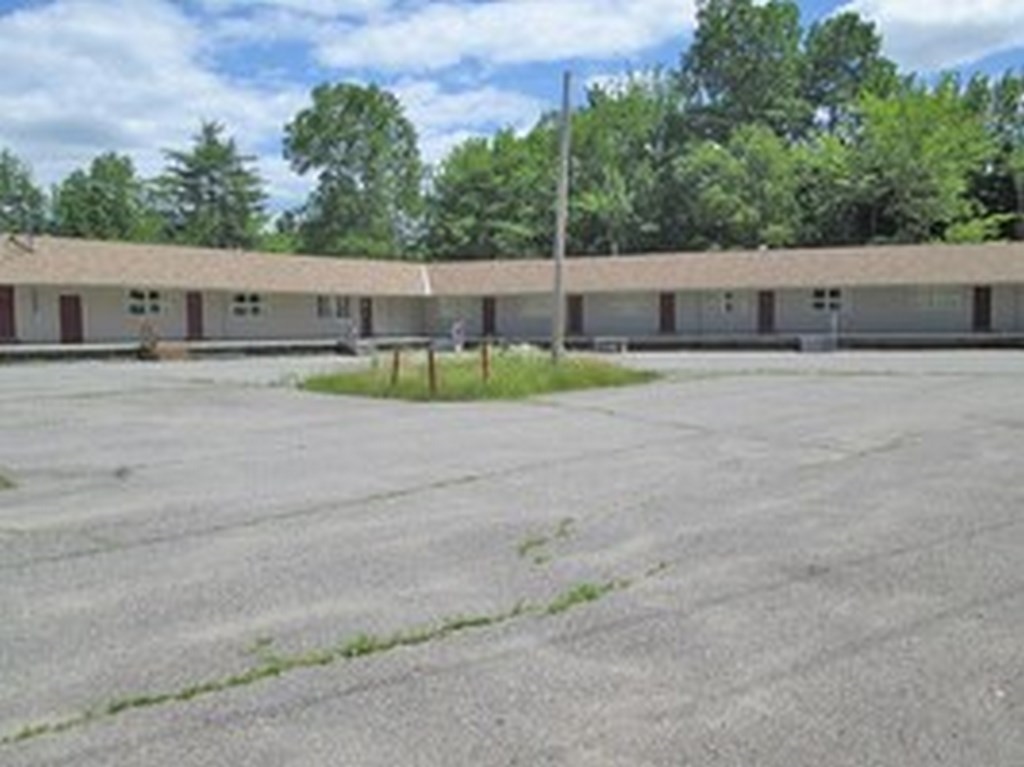 411 Main St, East Millinocket, ME for sale Primary Photo- Image 1 of 1