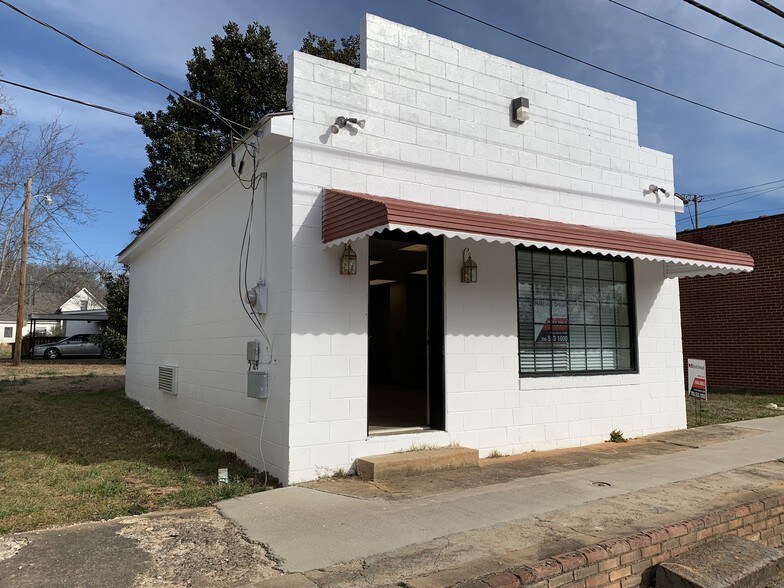 109 Main St, Bogart, GA 30622