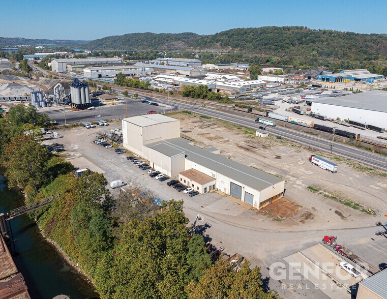 3800 Neville Rd, Pittsburgh, PA for lease - Aerial - Image 2 of 6
