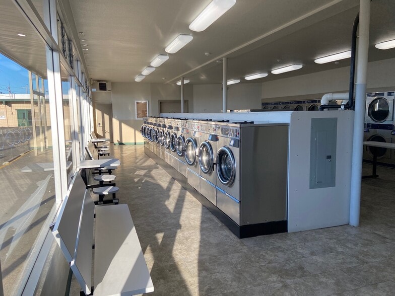 1921 Virginia Ave, North Bend, OR for sale - Building Photo - Image 3 of 12