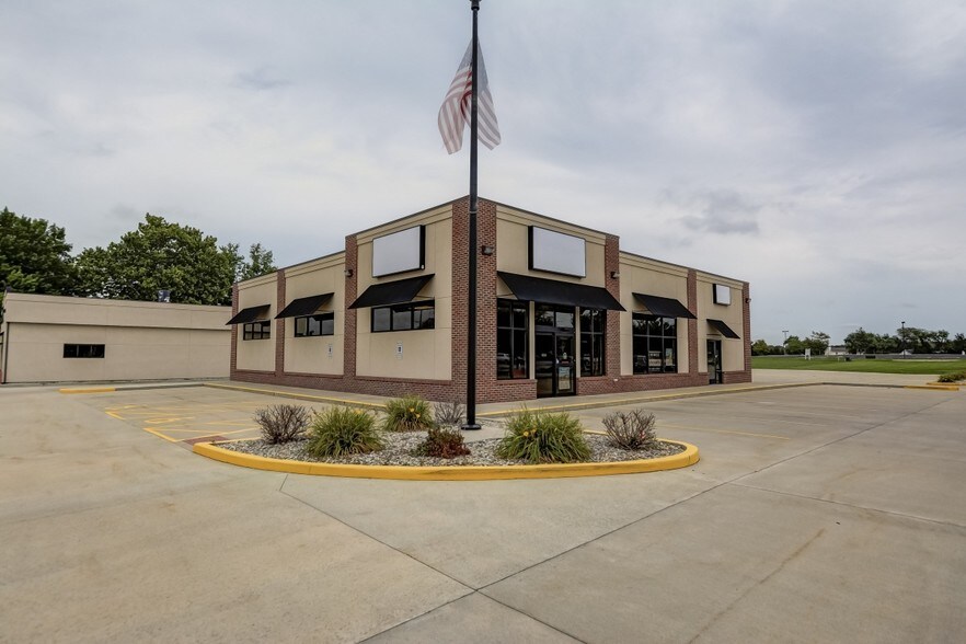 1410 E Village Pkwy, Mount Zion, IL 62549