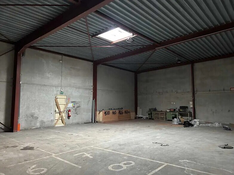 Office in Tourcoing for lease - Interior Photo - Image 3 of 5