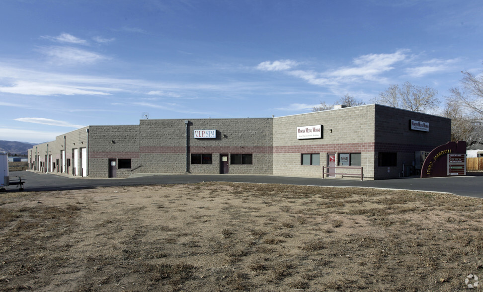 309 S Summit View Dr, Fort Collins, CO for lease - Primary Photo - Image 1 of 8