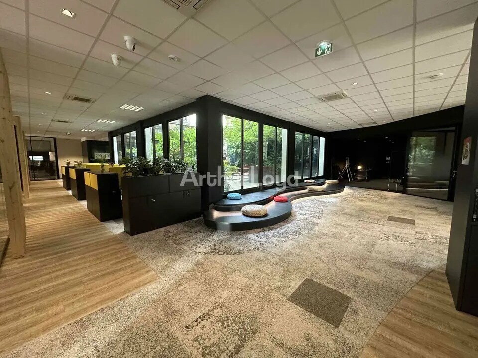 Office in Reims for lease Building Photo- Image 1 of 7