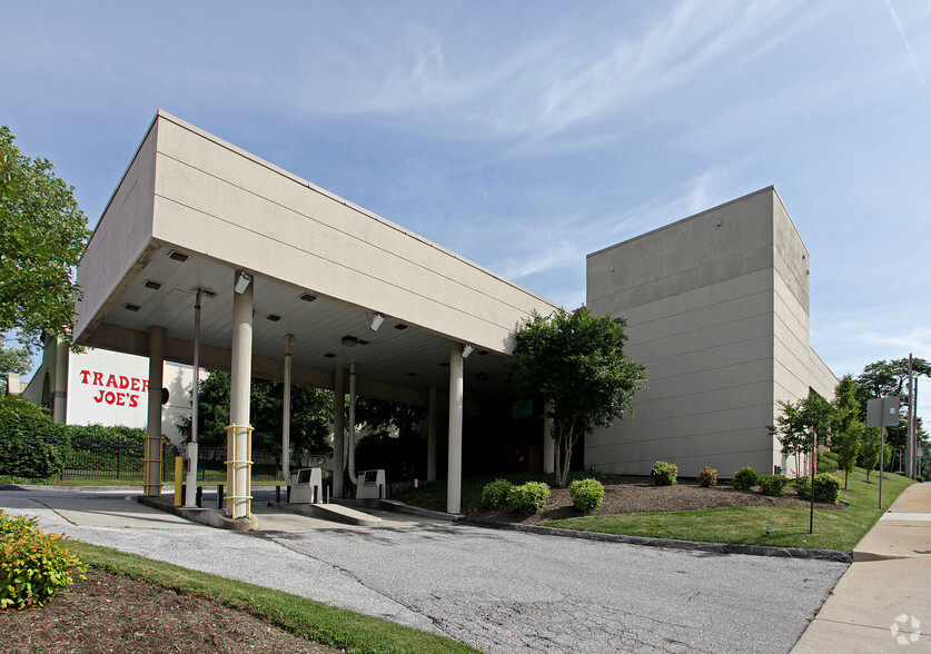 1809 Reisterstown Rd, Baltimore, MD for lease - Primary Photo - Image 3 of 4