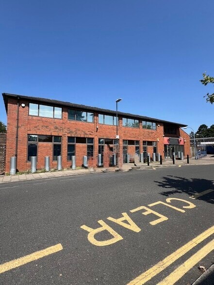 5 Cecil Park, Pinner for lease - Primary Photo - Image 1 of 2