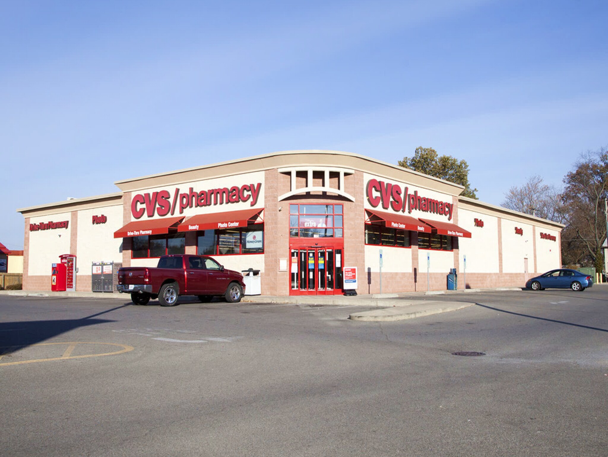 705 W Main St, Benton, IL for sale Building Photo- Image 1 of 1