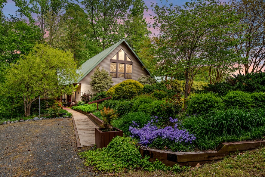 8215 Oak Crest Dr, King George, VA for sale - Building Photo - Image 3 of 29