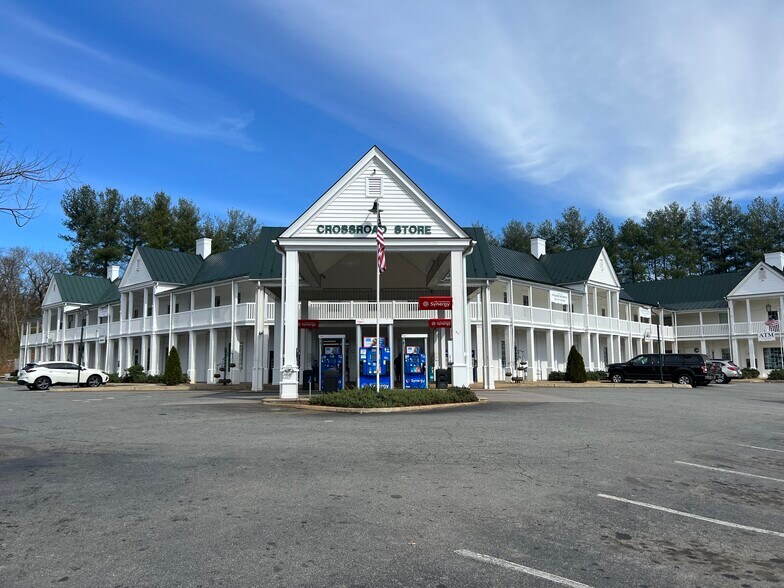 4916 Plank Rd, North Garden, VA 22959