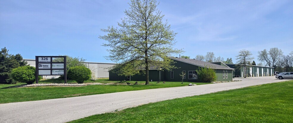 326 Industrial Pky, Bowling Green, OH for lease - Building Photo - Image 3 of 7