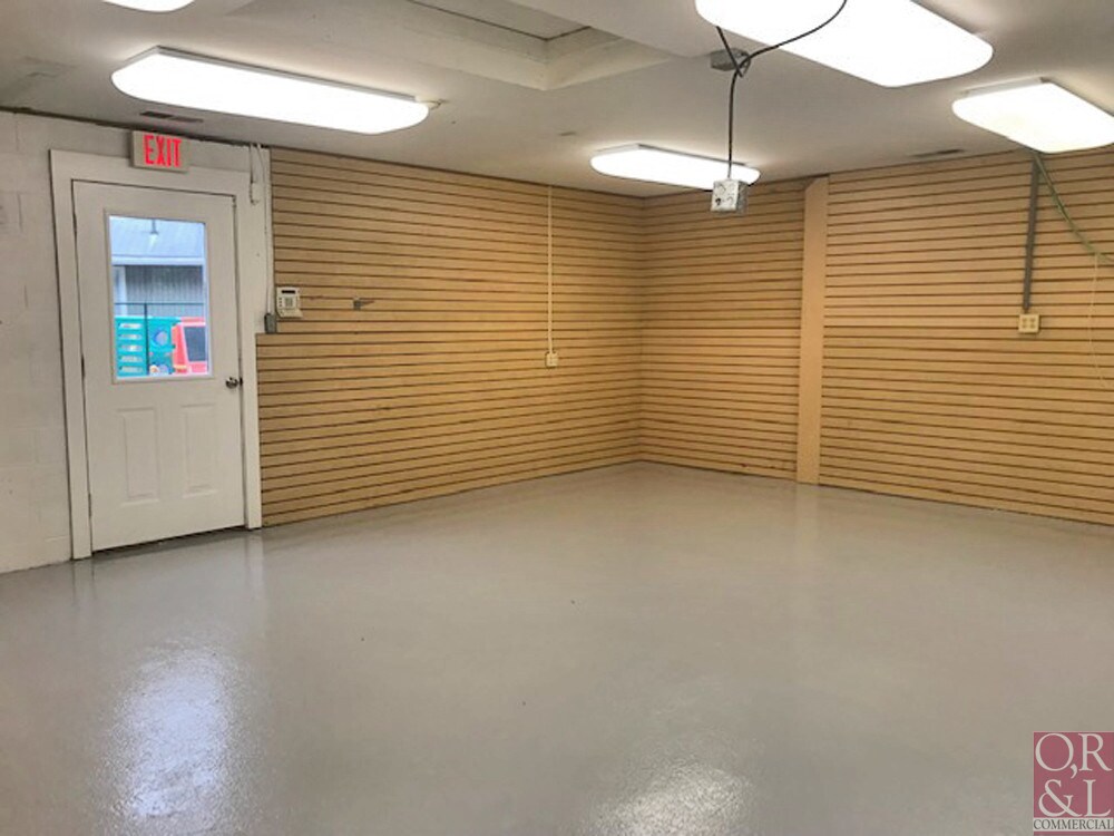 514 Cornwall Ave, Cheshire, CT 06410