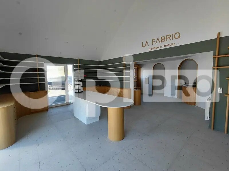 Retail in Guérande for lease Interior Photo- Image 1 of 5