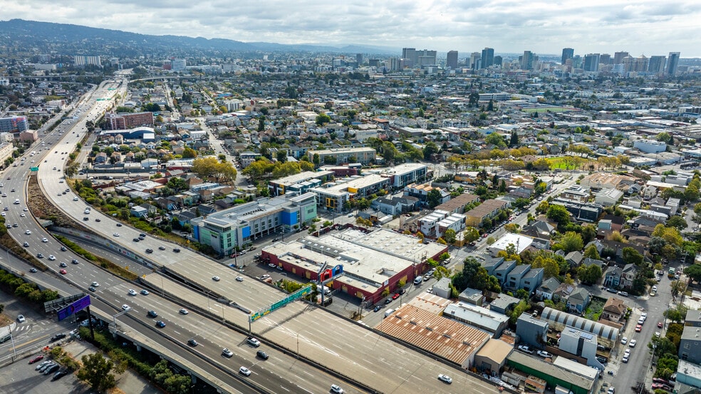 3421 Hollis St, Oakland, CA for sale - Building Photo - Image 2 of 28
