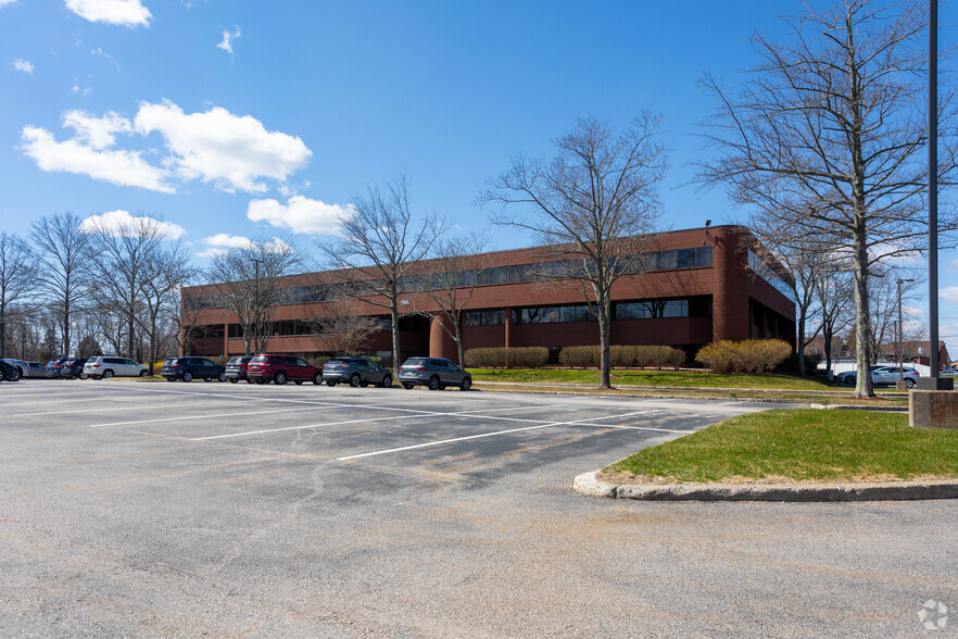 114 Turnpike Rd, Westborough, MA for lease - Building Photo - Image 2 of 28