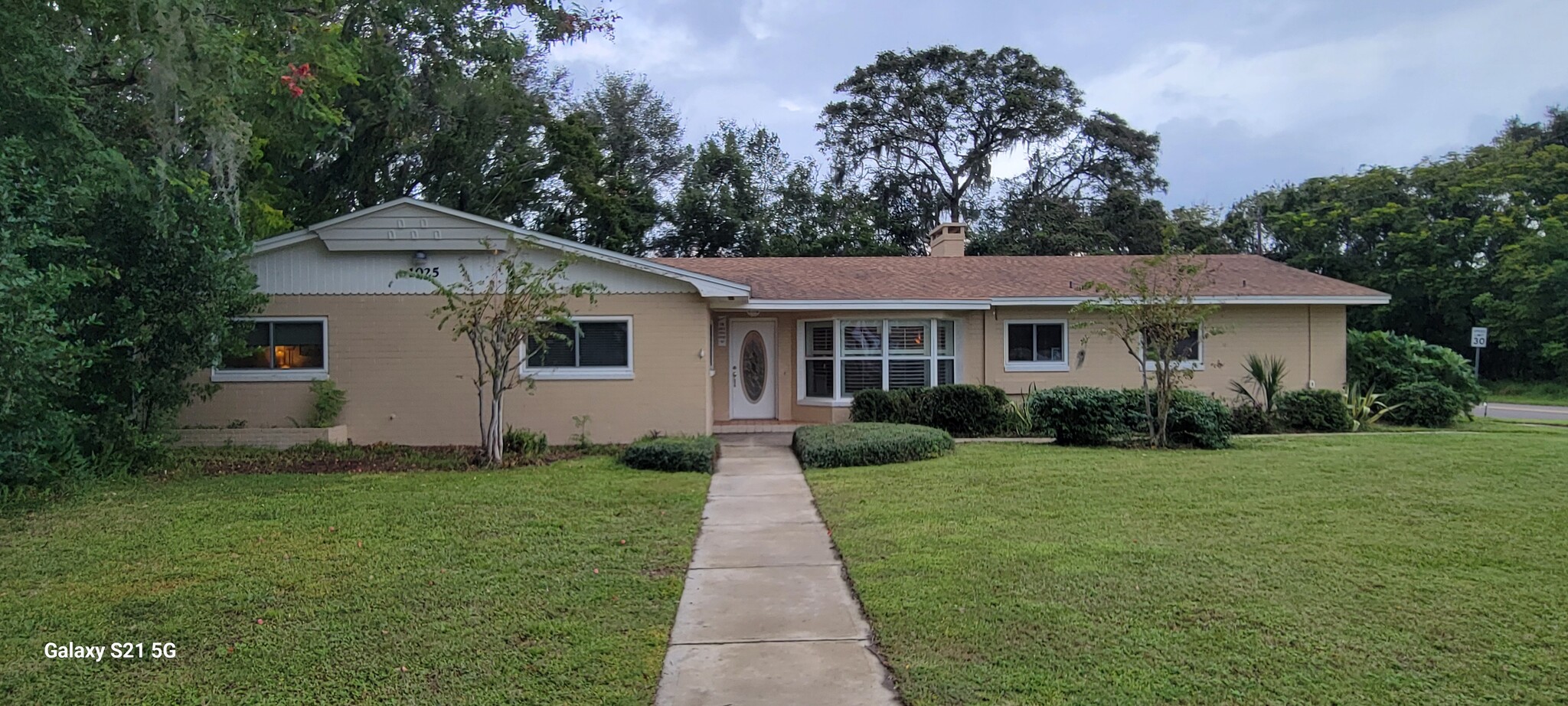 1025 W New York Ave, Deland, FL for lease Building Photo- Image 1 of 37