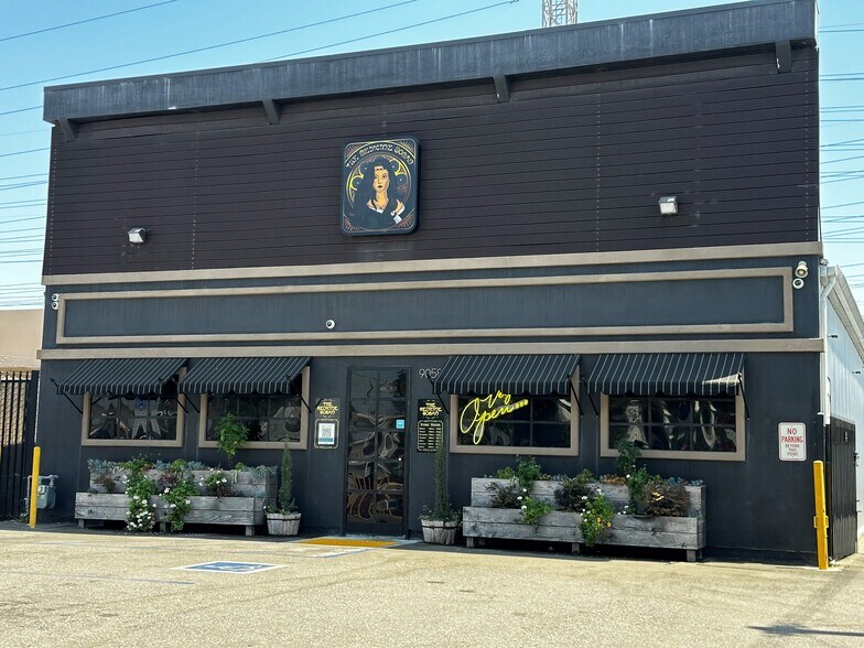 9058 Rose St, Bellflower, CA for sale - Primary Photo - Image 1 of 2