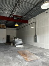 8850 Holly St NE, Albuquerque, NM for lease Building Photo- Image 2 of 4