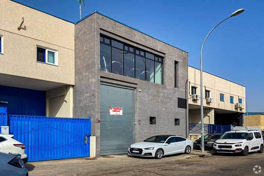 Calle Físicas, 42, Alcorcón, Madrid for sale - Primary Photo - Image 1 of 1