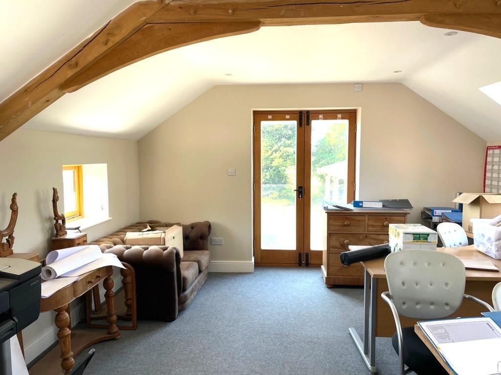 Bath Rd, Reading for lease Interior Photo- Image 1 of 1